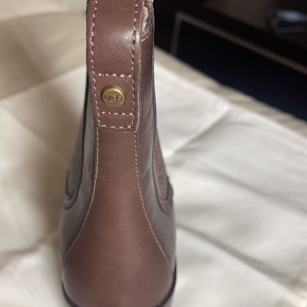 UGG W Camden beautiful brown/chocolate color 🥾 - Picture 6 of 12